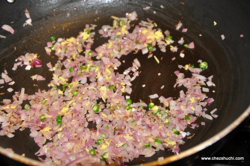 onion frying for kebab