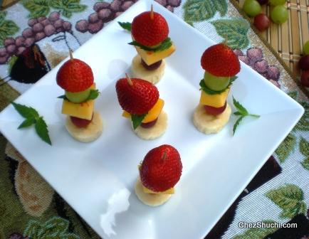 fruits on the skewers