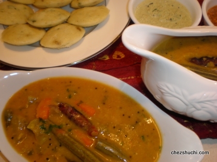 Rava Idly and Coconut Chutney