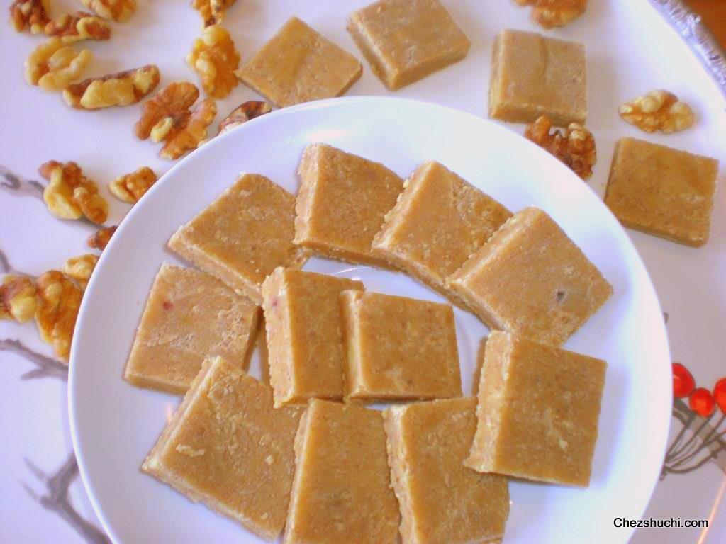 Akhrot ki Barfi/ walnut squares