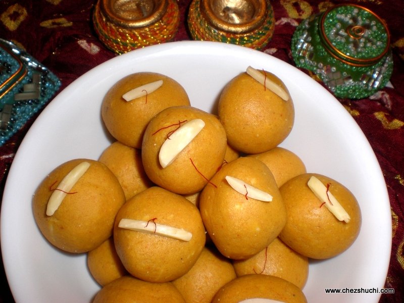 Besan Laddu