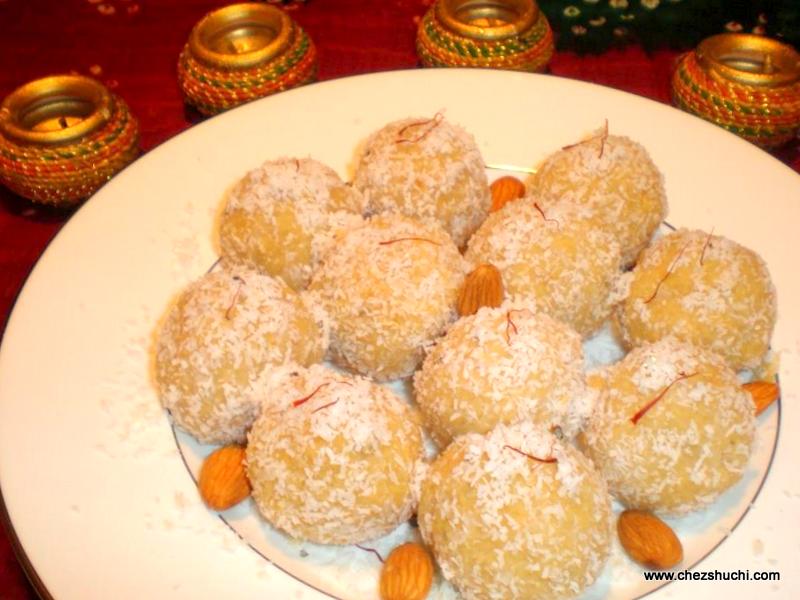 nariyal ladoo