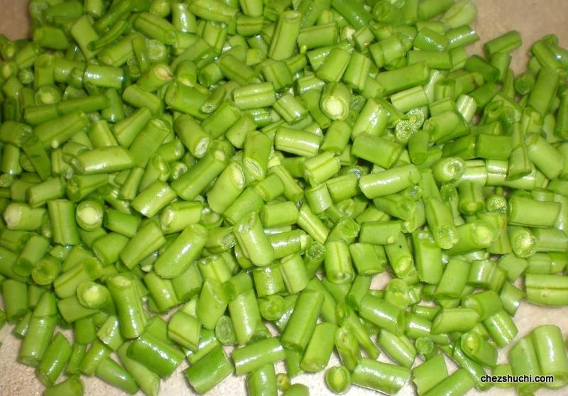 french beans cut into half inch pieces