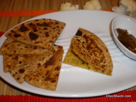 gobhi/cauliflower paratha