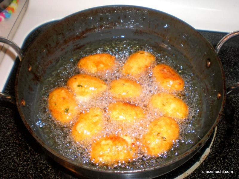 malai kofte frying