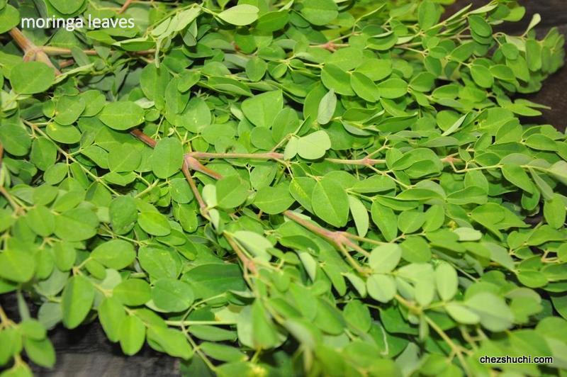 fresh moringa leaves