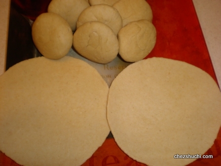  rolled poori