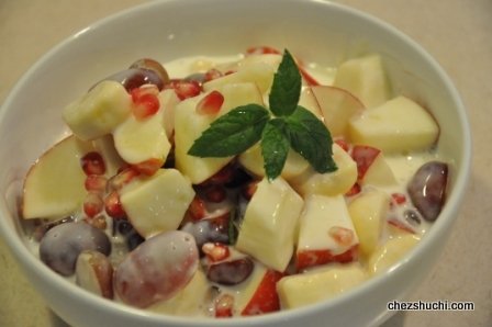 fruit salad in yogurt dressing