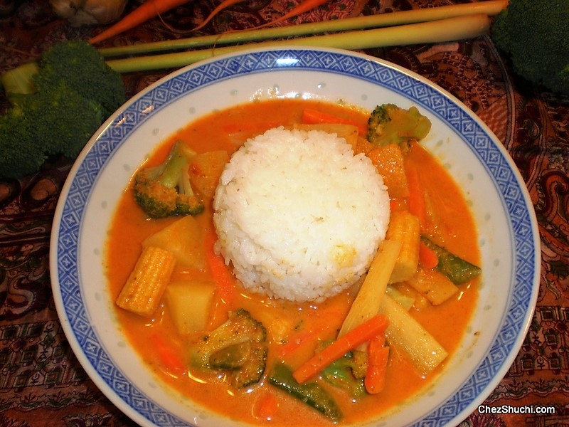 vegetables in thai red curry